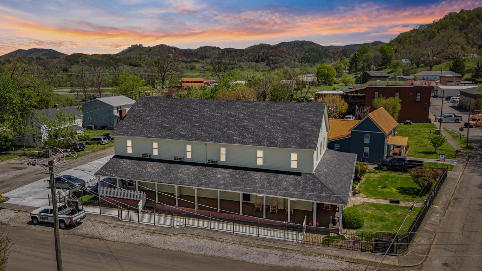 The Tellico Plains Inn And Event Venue Kültér fotó